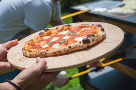 pizza op pizzaplank